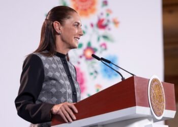 Sheinbaum anuncia inversión histórica de 1.2 billones de pesos para el sector eléctrico y gas natural
